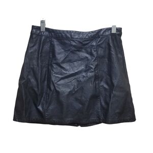 Forever 21 Black Faux Leather Mini Skirt